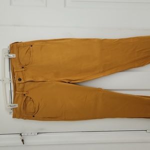 Worn Once Universal Thread Jeans